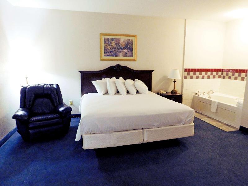 Americas Best Value Inn Fredonia image