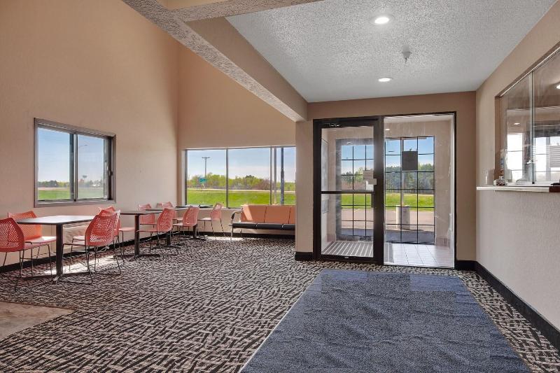 Americas Best Value Inn Finlayson image