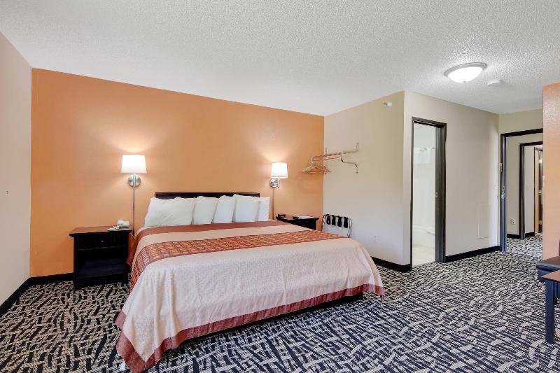 Americas Best Value Inn Finlayson image 6