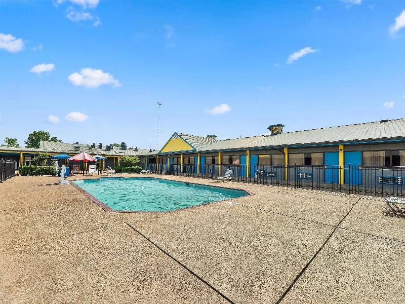 Americas Best Value Inn And Suites Aberdeen image