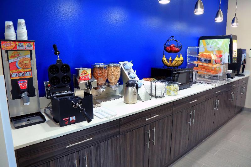 Americas Best Value Inn & Suites Prairieville image