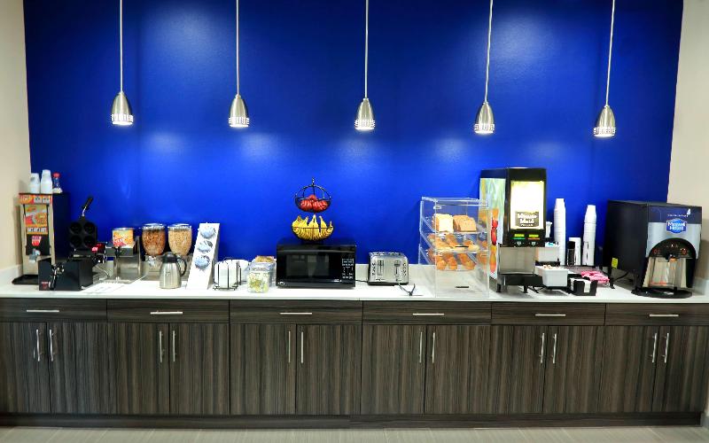 Americas Best Value Inn & Suites Prairieville image