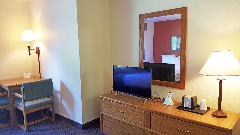 Americas Best Value Inn & Suites Norway image