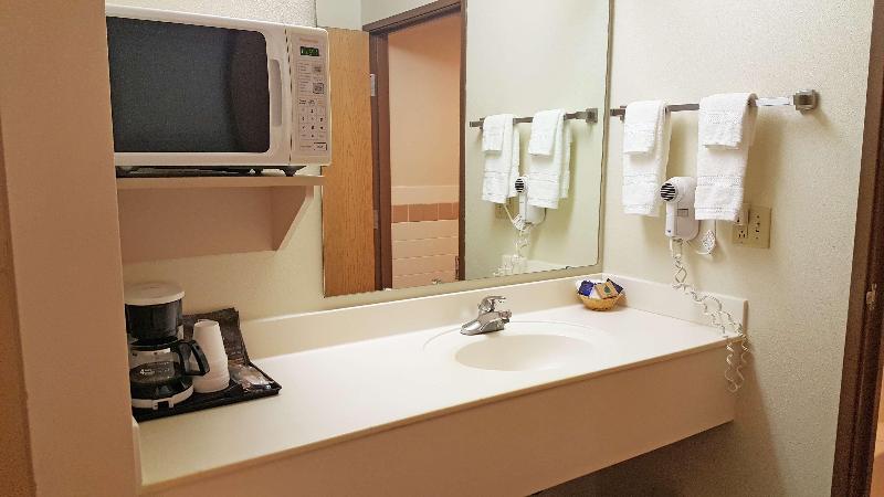 Americas Best Value Inn & Suites Norway image