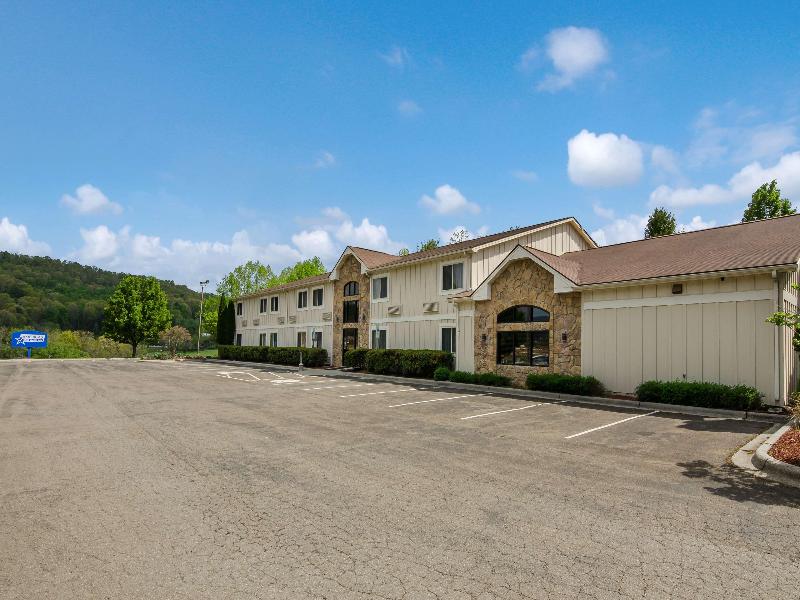 Americas Best Value Inn & Suites Independence Va image