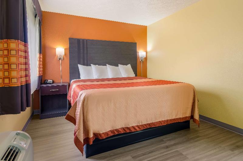 Americas Best Value Inn & Suites Independence Va image