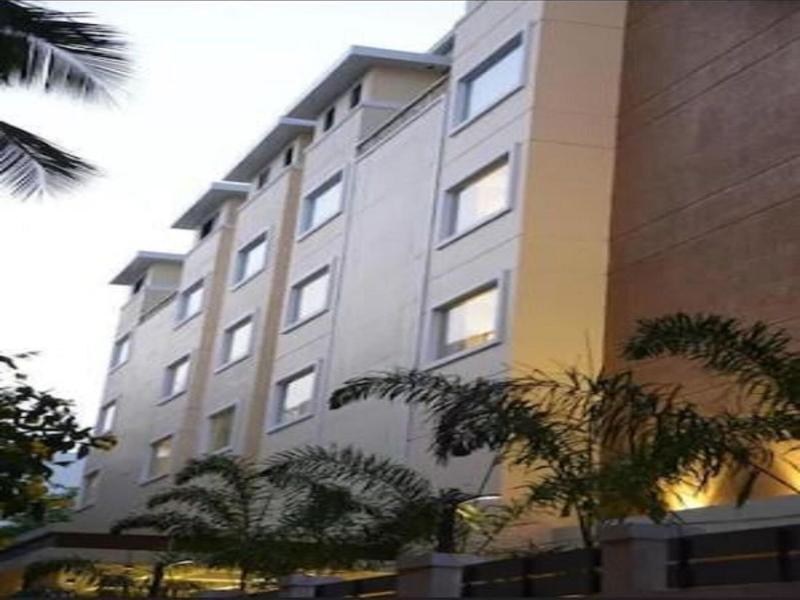 Blu Iris Hotel image