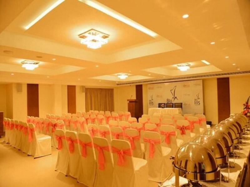 Blu Iris Hotel image