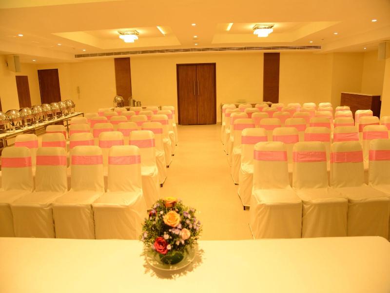 Blu Iris Hotel image