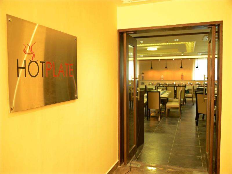 Blu Iris Hotel image