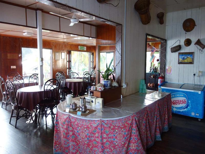 Seaside Travellers Inn image