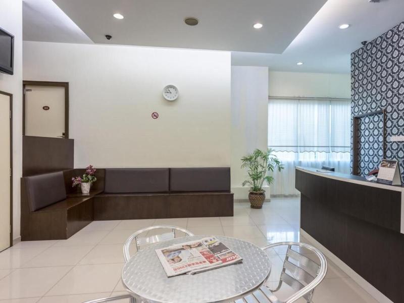 Raintree Hotel image