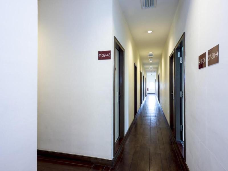 Raintree Hotel image