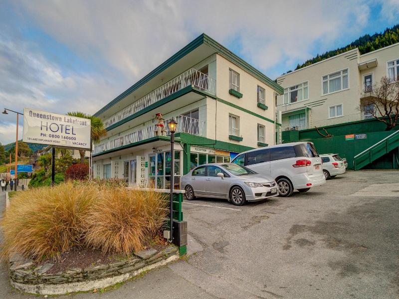 Lakeside Motel image