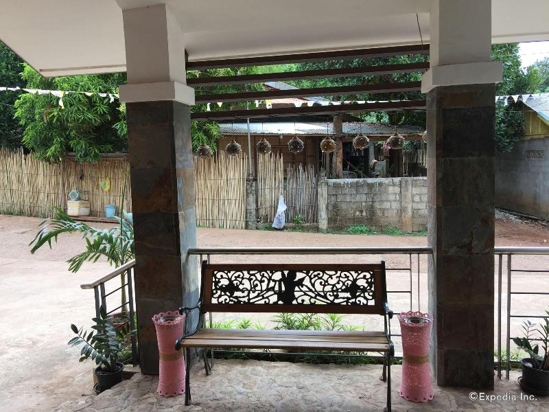 Coron Visitors Hotel