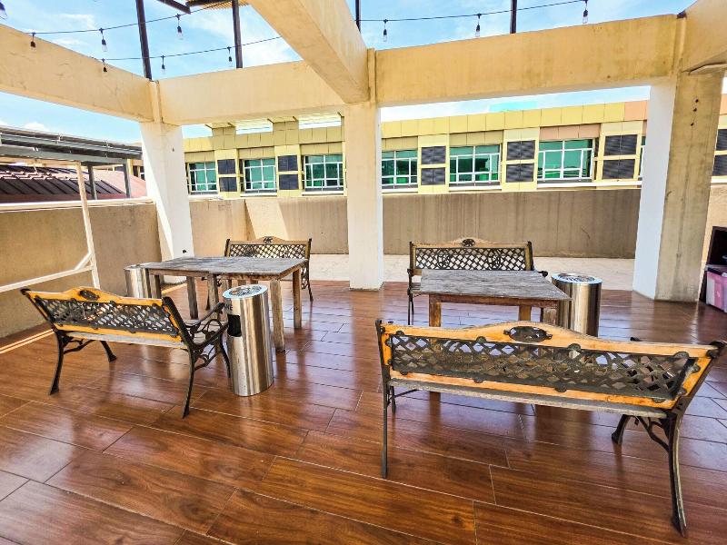 Golden Gate Suites image