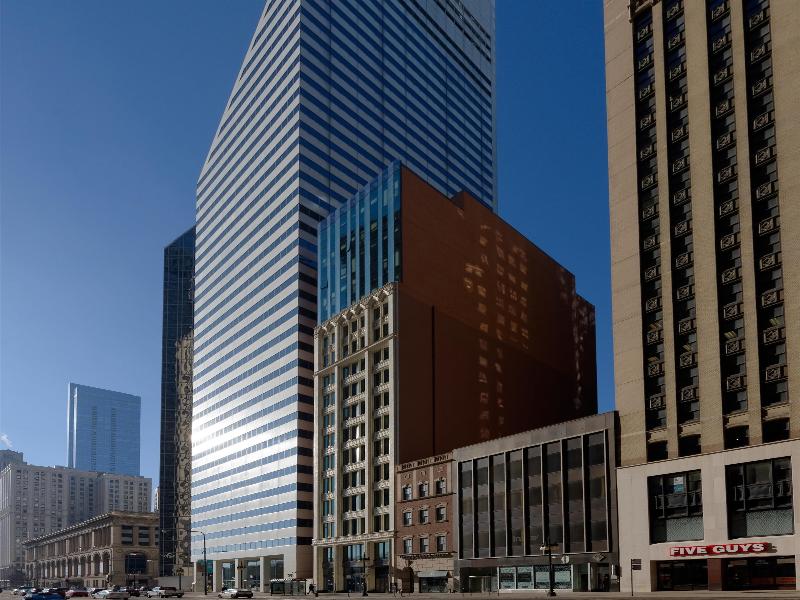 Arlo Chicago image