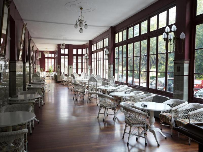 Gran Hotel Balneario De Lierganes image