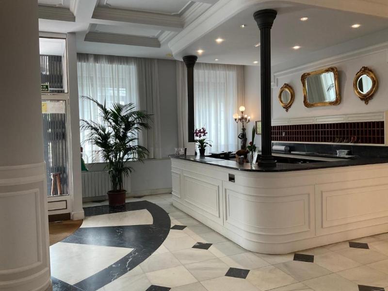 Gran Hotel Balneario De Lierganes image