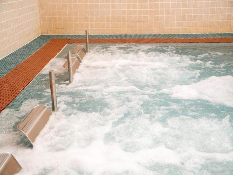 Gran Hotel Balneario De Lierganes image