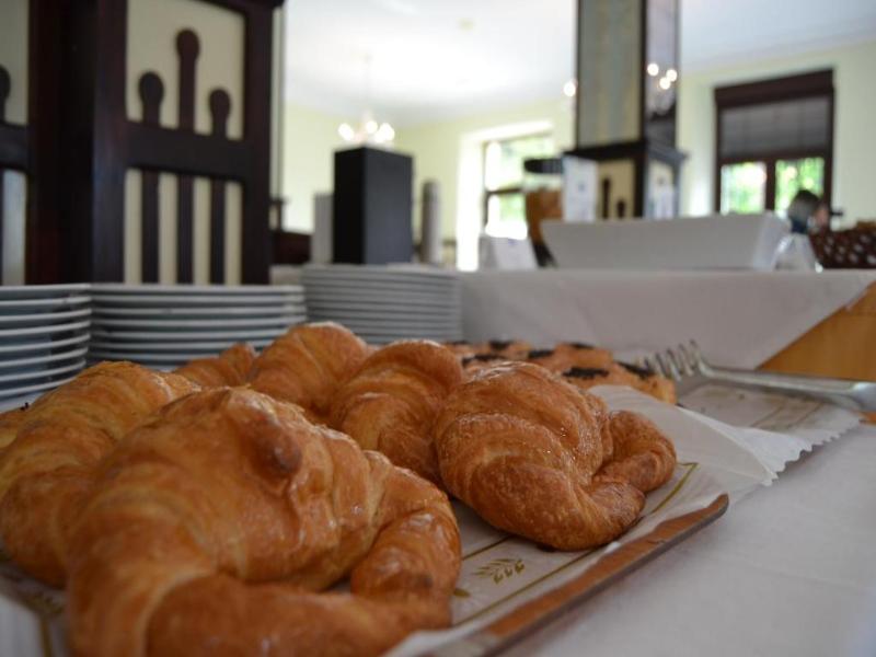 Gran Hotel Balneario De Lierganes image
