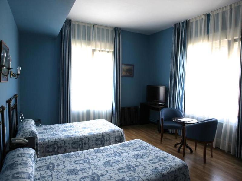 Gran Hotel Balneario De Lierganes image