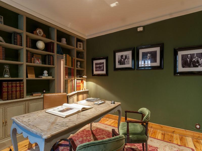 La Casa Del Presidente image