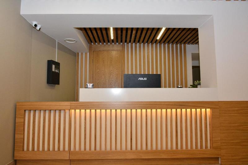 Garnet Hotel image