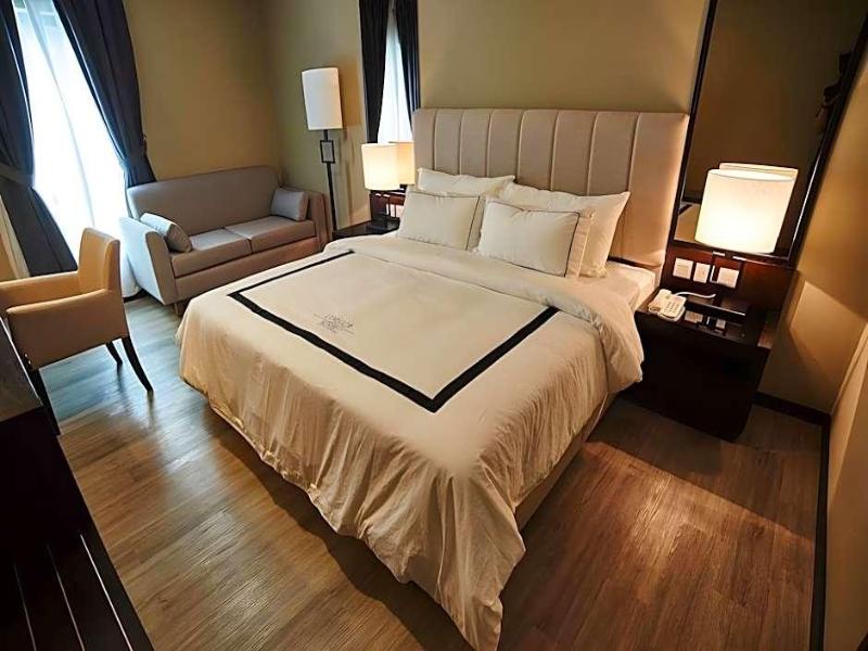Corsica Hotel image