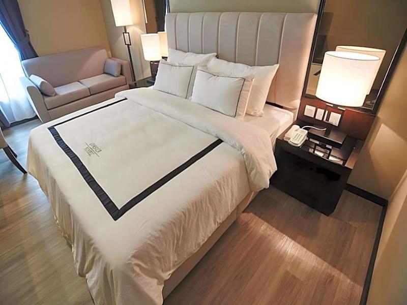 Corsica Hotel image