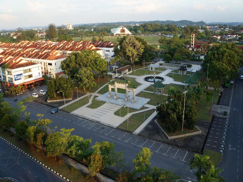 Greens Hotel Suites