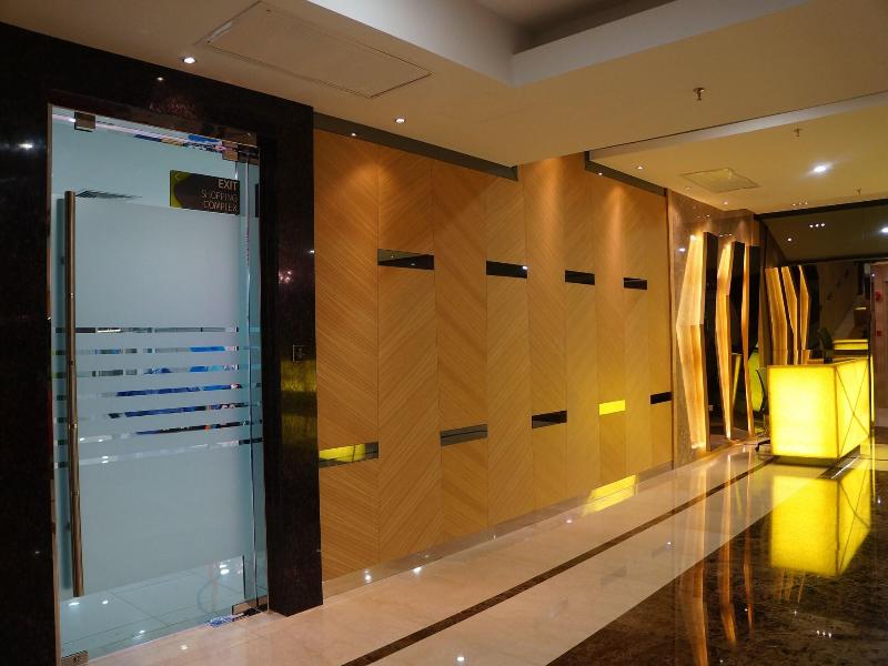 Greens Hotel Suites