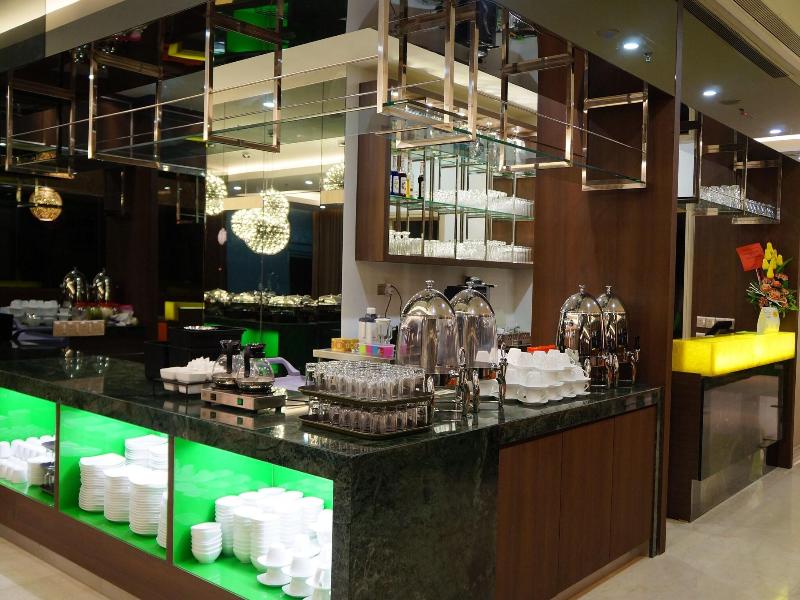 Greens Hotel Suites