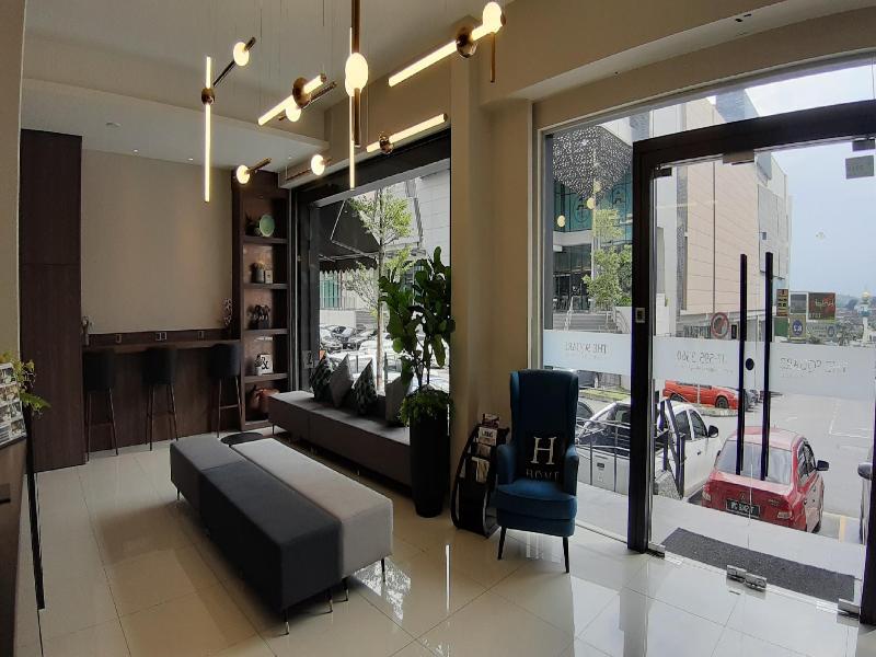The Square Hotel image