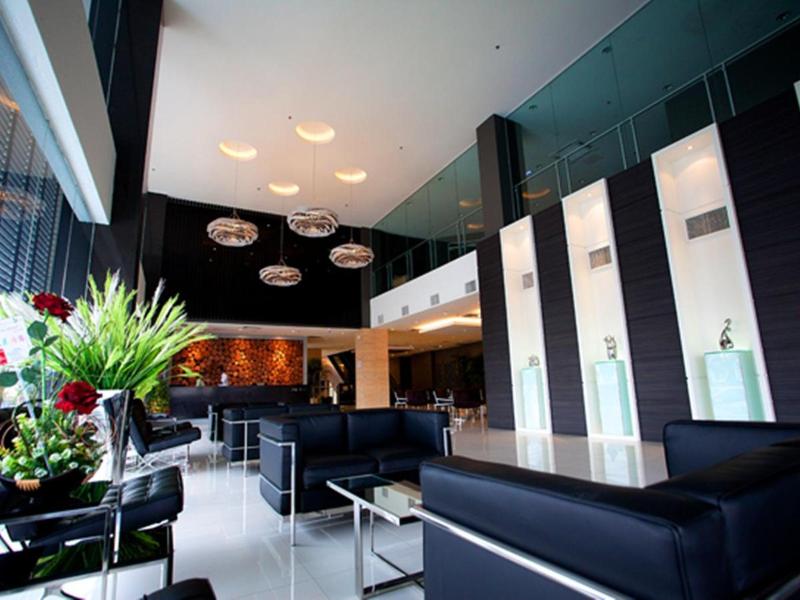 Pinetree Hotel image