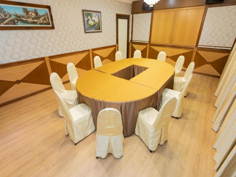 Pelican Hotel image