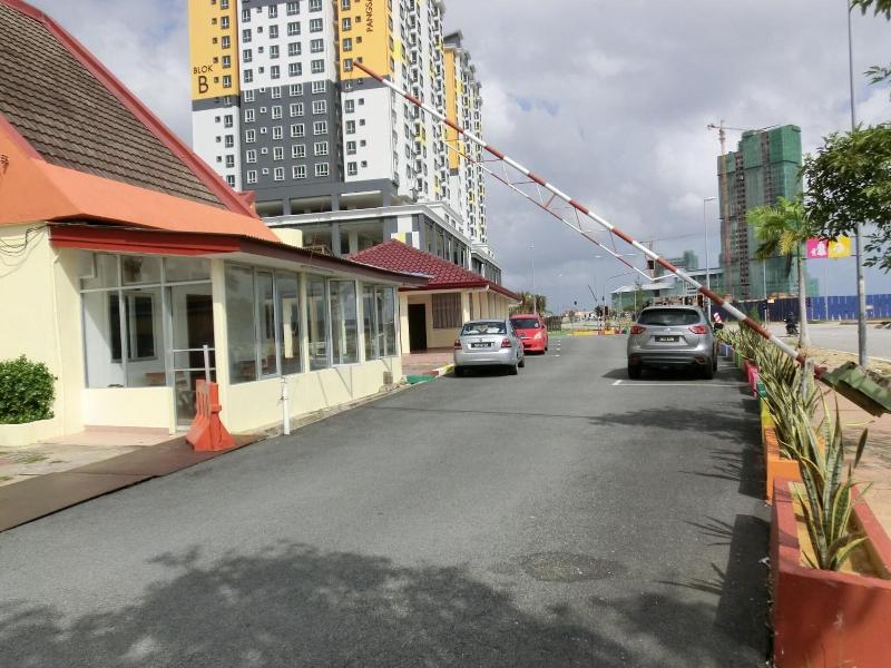 K T Beach Resort