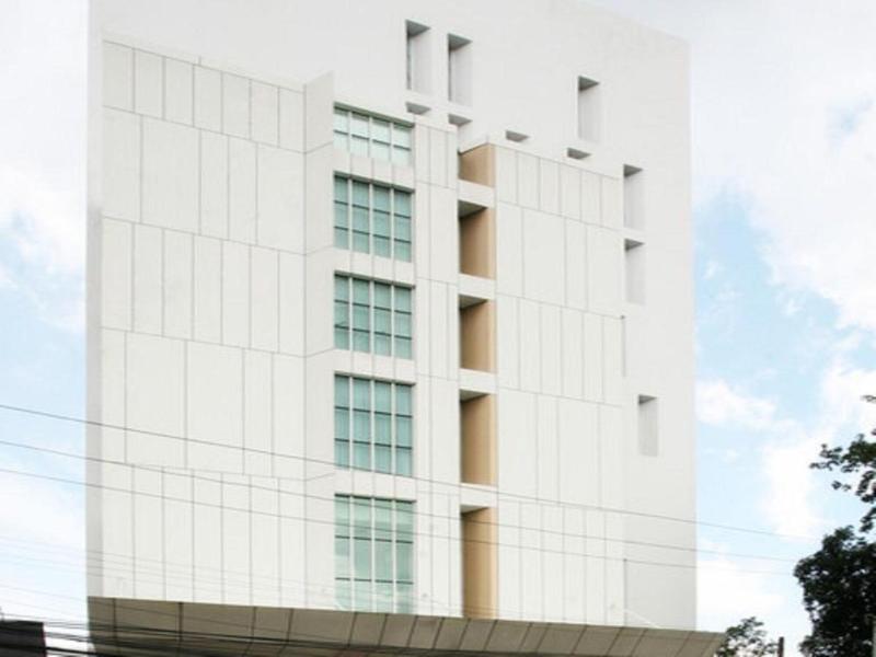 Wyne Hotel image