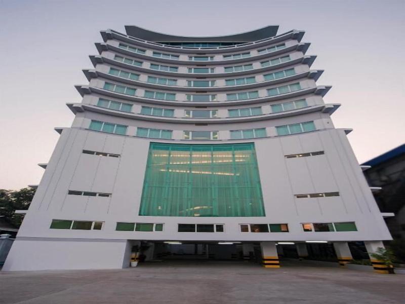 Wyne Hotel image