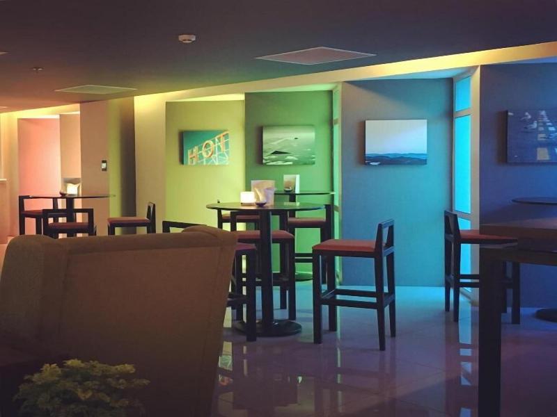 Wyne Hotel image