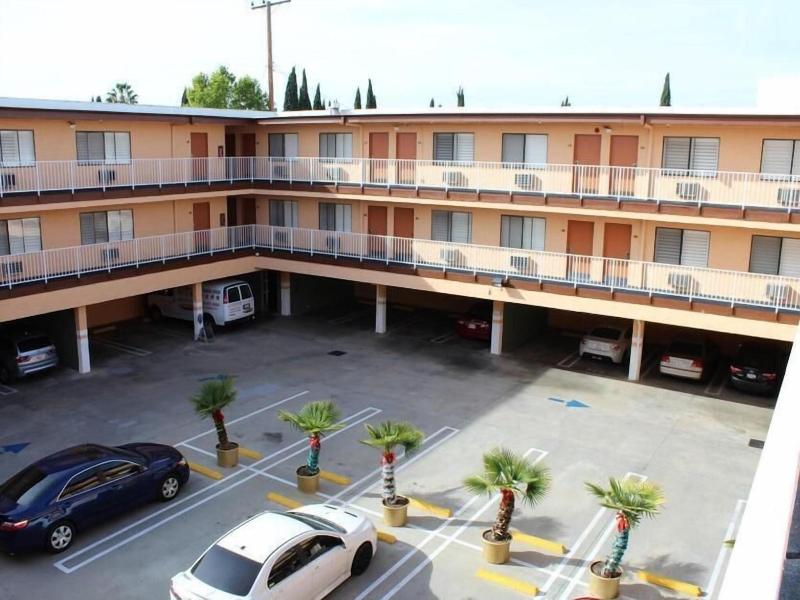 Garvey Inn image