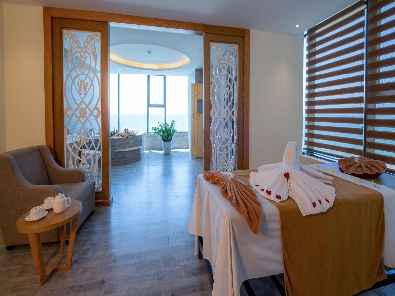 Muong Thanh Luxury Da Nang Hotel image