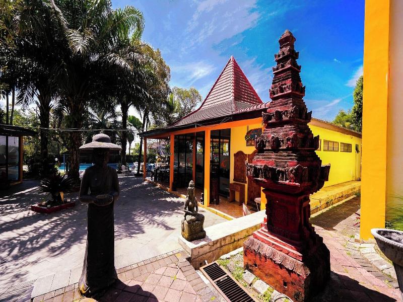 Ciptaningati Hotel image
