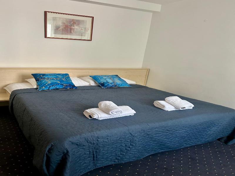 Hotel Pacific image