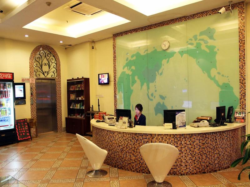 GREEN OASIS HOTEL image