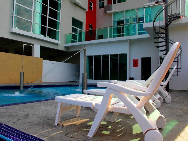 906 Premier Hotel image