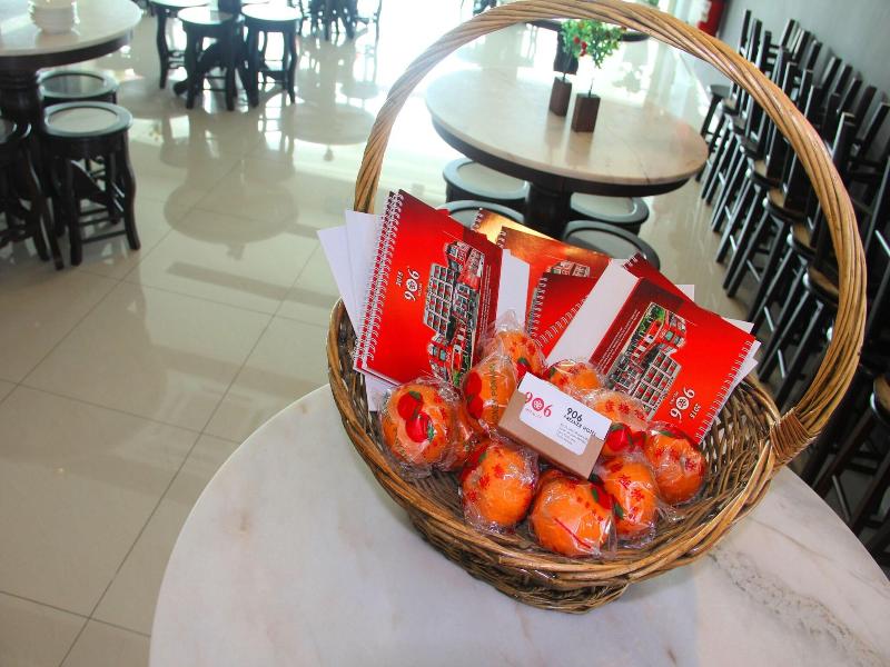 906 Premier Hotel image