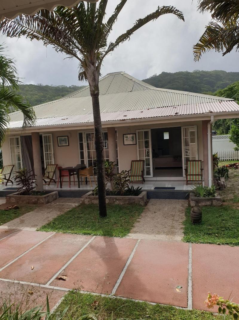 Villa Authentique image