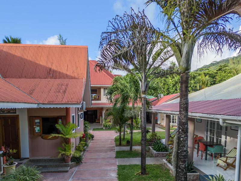 Villa Authentique image