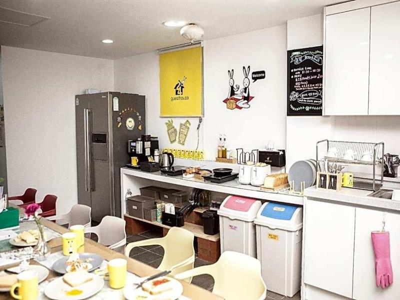 24Guesthouse Jeonju image